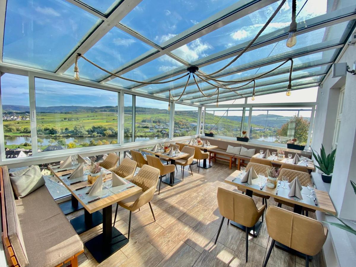 Hotel Restaurant Wuerzig In Ürzig Esterno foto