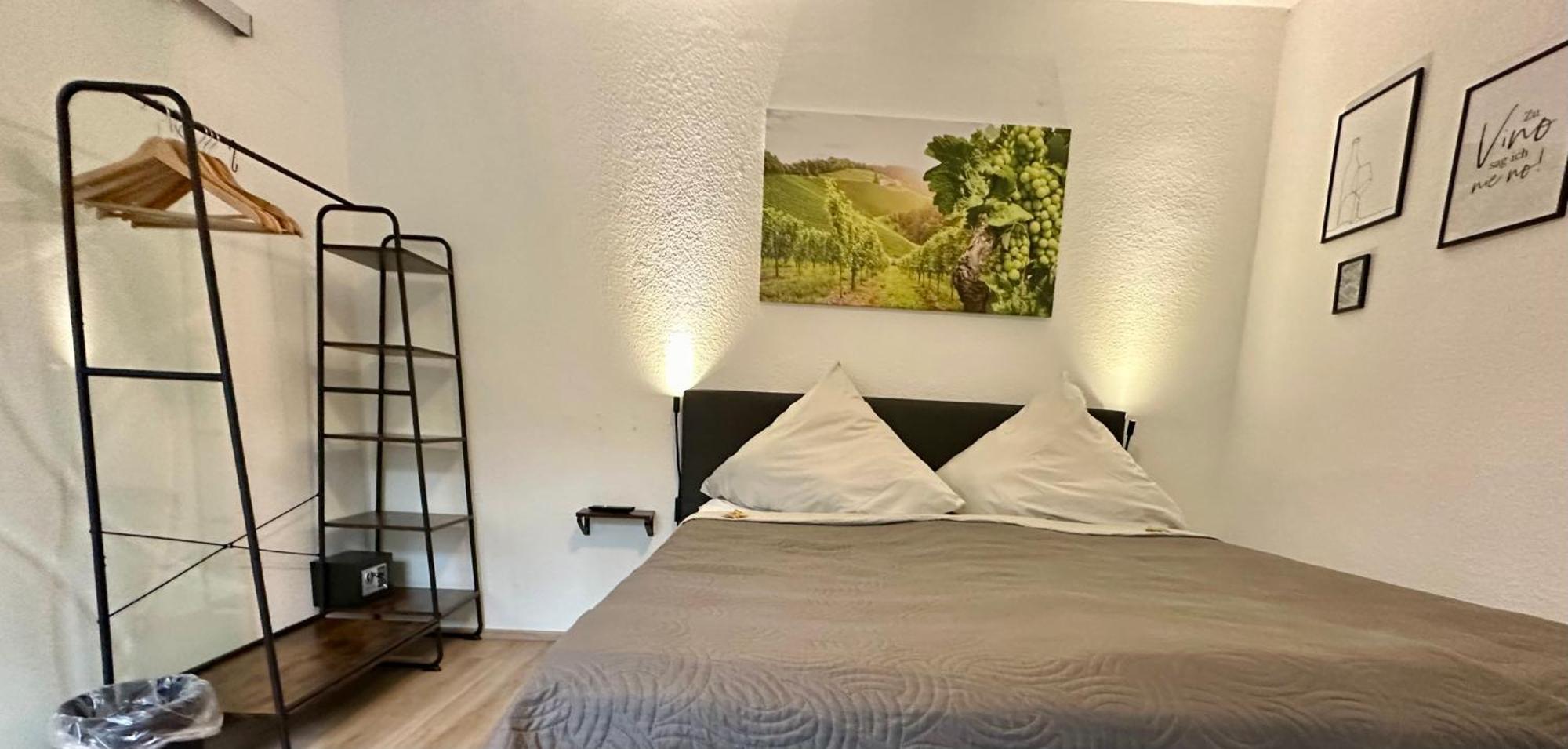 Hotel Restaurant Wuerzig In Ürzig Esterno foto