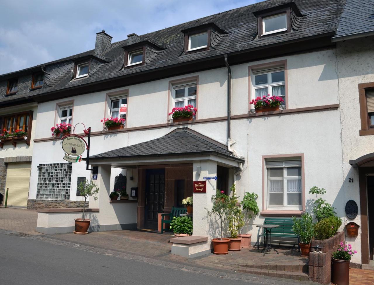 Hotel Restaurant Wuerzig In Ürzig Esterno foto